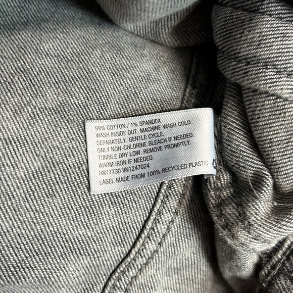 Wild fable, gray denim jacket XS. - Picture 5 of 5